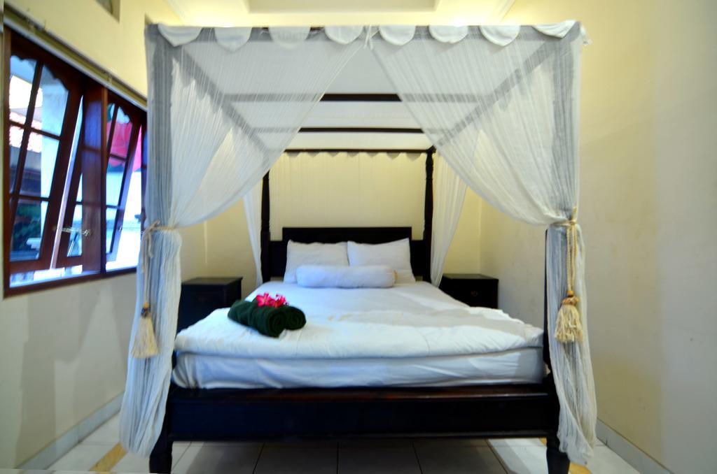 Lori Beach Inn Seminyak Zewnętrze zdjęcie