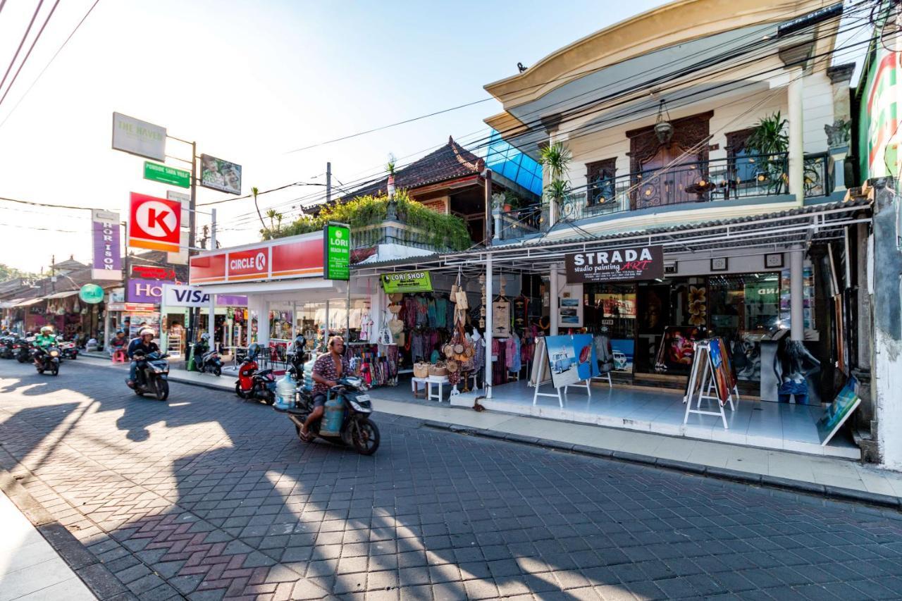 Lori Beach Inn Seminyak Zewnętrze zdjęcie