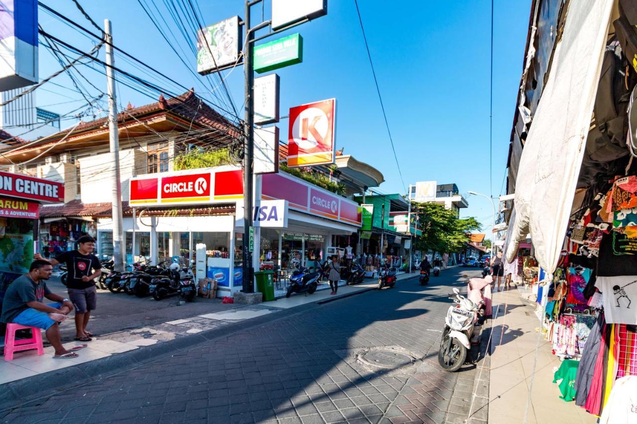 Lori Beach Inn Seminyak Zewnętrze zdjęcie